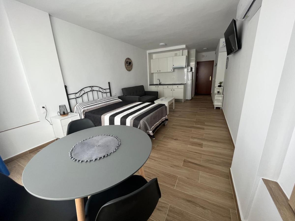 Ver621 - Estudio Con Vistas Al Mar, Wifi, Piscina, Centro A 100 Metros, Playa A 600 Metros Torremolinos Extérieur photo